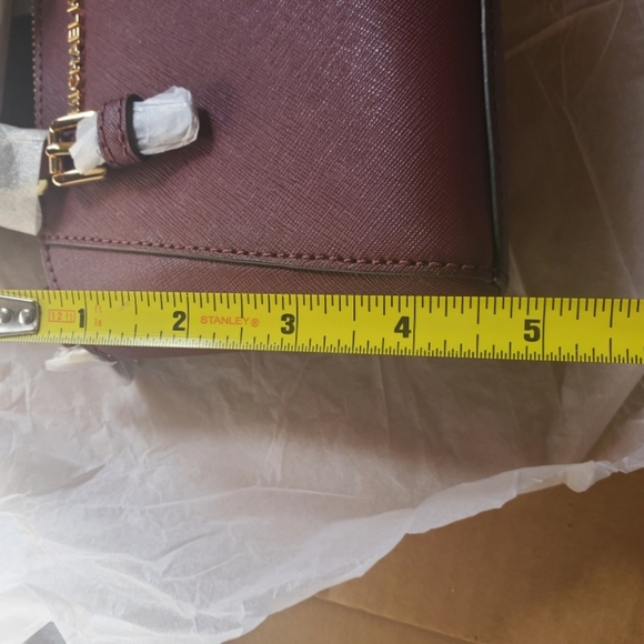 Giftables merlot Ciara crossbody Micheal Kors - Picture 5 of 9